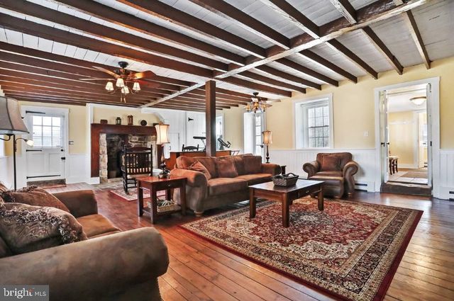 3680 PATH VALLEY RD, Fort Loudon, PA 17224