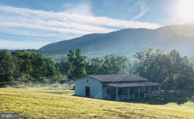 3680 PATH VALLEY RD, Fort Loudon, PA 17224