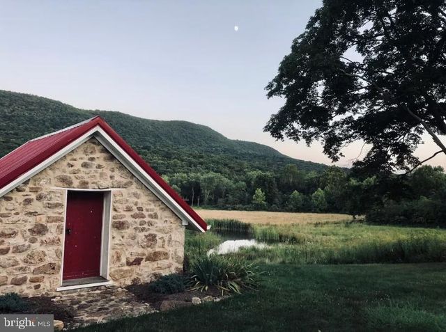 3680 PATH VALLEY RD, Fort Loudon, PA 17224