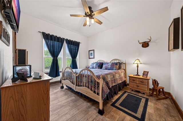 561 Carmel Dr, Sandia, TX 78383