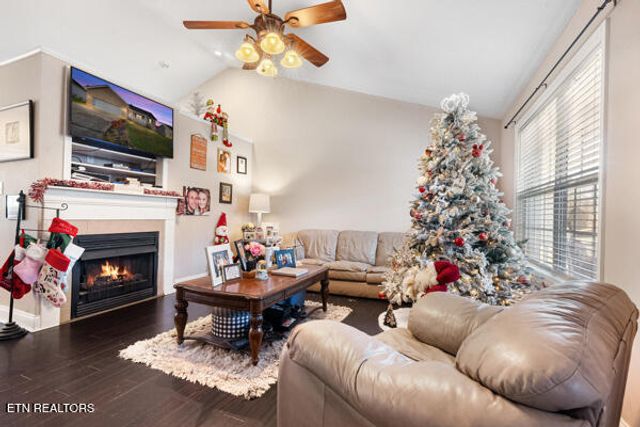 4129 Riverstone Lane, Knoxville, TN 37918