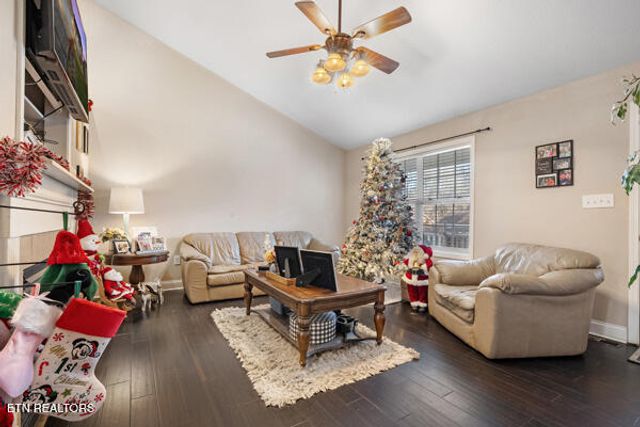 4129 Riverstone Lane, Knoxville, TN 37918