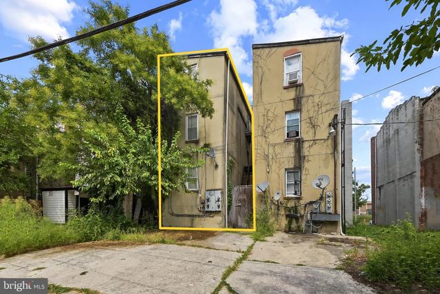1423 W FAYETTE ST W, Baltimore, MD 21223