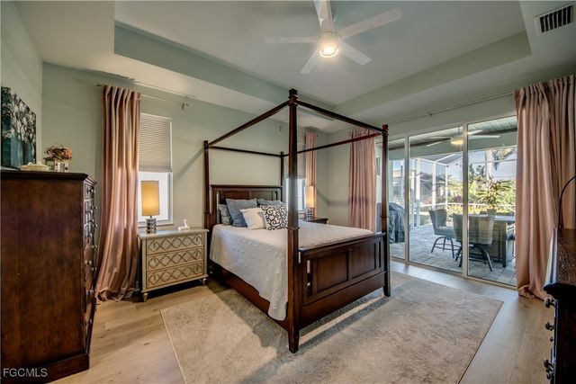 1821 SW 28th LN, Cape Coral, FL 33914