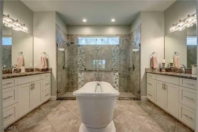 1821 SW 28th LN, Cape Coral, FL 33914