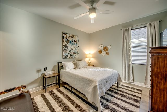 1821 SW 28th LN, Cape Coral, FL 33914