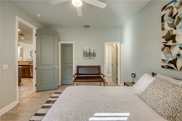 1821 SW 28th LN, Cape Coral, FL 33914