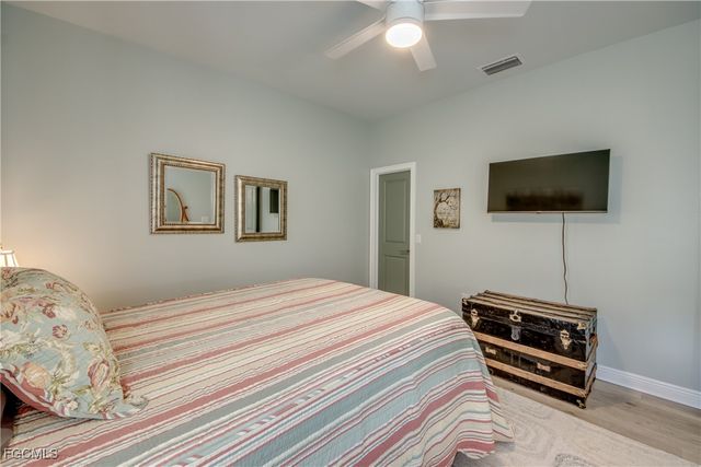 1821 SW 28th LN, Cape Coral, FL 33914