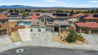 7027 Kristina Court, Lancaster, CA 93536