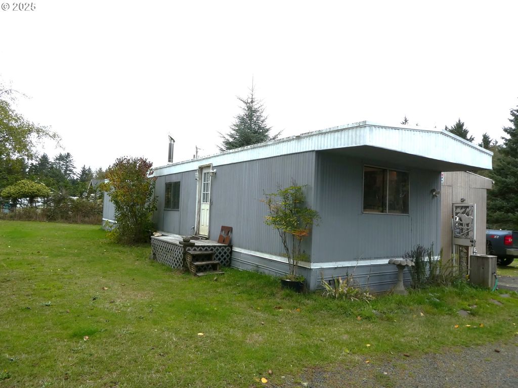 89255 Dellmoor Loop, Warrenton, OR 97146