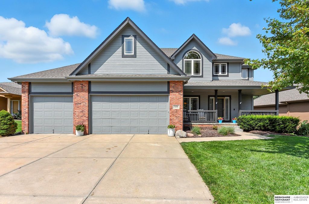 7606 S 195th Street, Gretna, NE 68028