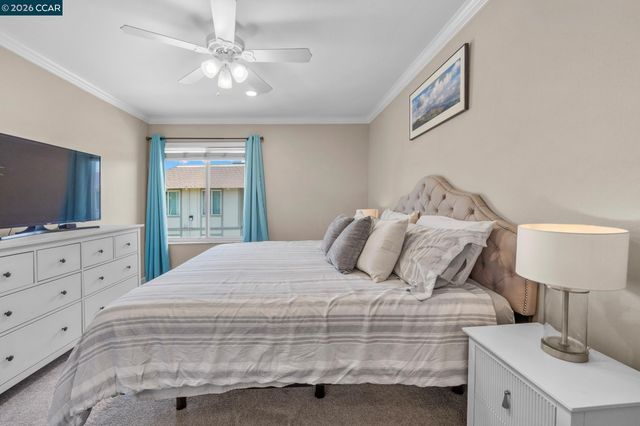 825 Oak Grove Rd 62, Concord, CA 94518