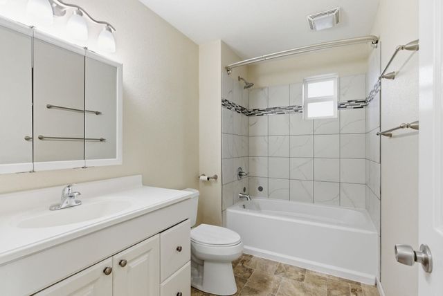 923 E WALTON Ave, Spokane, WA 99207