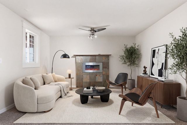 923 E WALTON Ave, Spokane, WA 99207