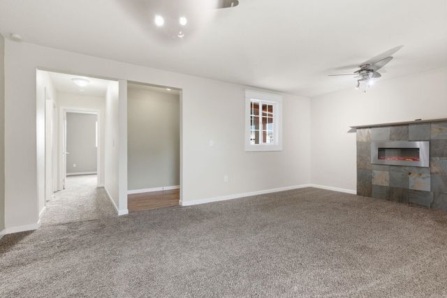 923 E WALTON Ave, Spokane, WA 99207