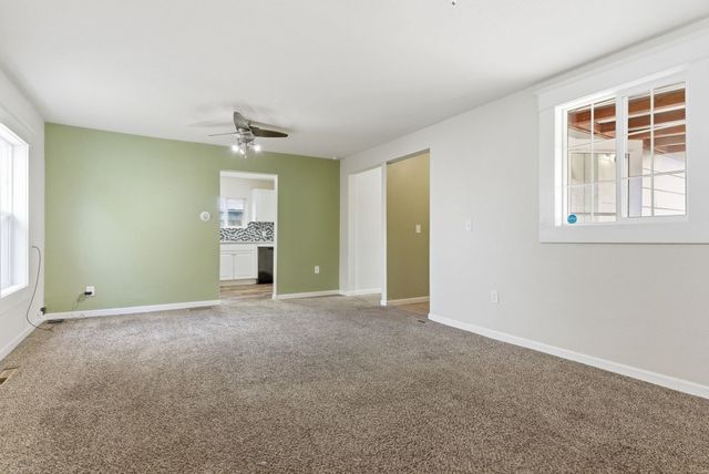 923 E WALTON Ave, Spokane, WA 99207