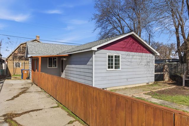 923 E WALTON Ave, Spokane, WA 99207