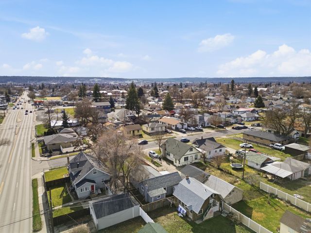 923 E WALTON Ave, Spokane, WA 99207