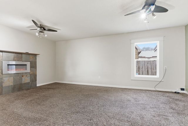 923 E WALTON Ave, Spokane, WA 99207