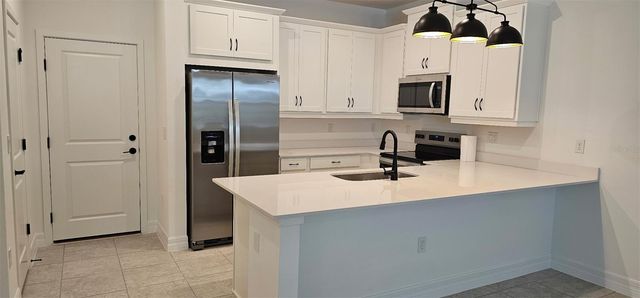 180 RAINWOOD STREET, Groveland, FL 34736