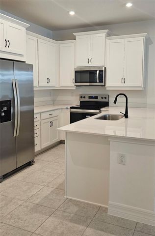 180 RAINWOOD STREET, Groveland, FL 34736