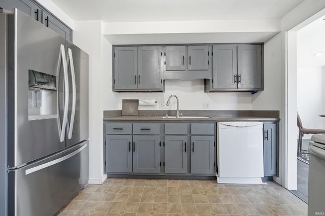 1412 Berwick Lane, New Haven, IN 46774