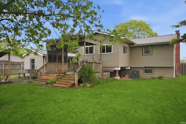 1412 Berwick Lane, New Haven, IN 46774