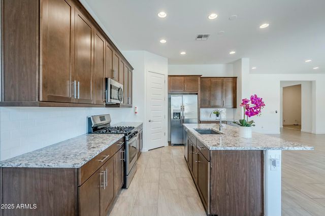 18934 W SIERRA Street, Surprise, AZ 85388