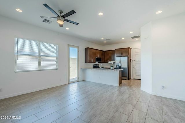 18934 W SIERRA Street, Surprise, AZ 85388