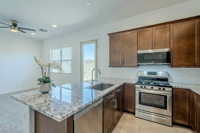 18934 W SIERRA Street, Surprise, AZ 85388