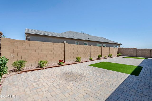 18934 W SIERRA Street, Surprise, AZ 85388