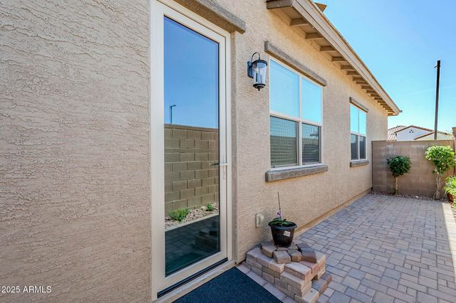 18934 W SIERRA Street, Surprise, AZ 85388