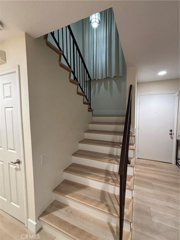 1127 Via Santiago, Corona, CA 92882