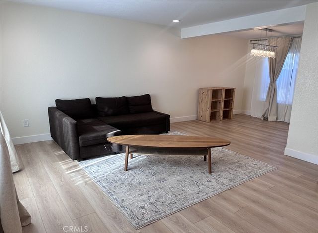 1127 Via Santiago, Corona, CA 92882