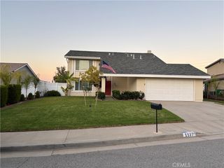 1127 Via Santiago, Corona, CA 92882
