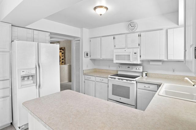 780 N Hadley Road, Ortonville, MI 48462