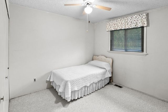780 N Hadley Road, Ortonville, MI 48462