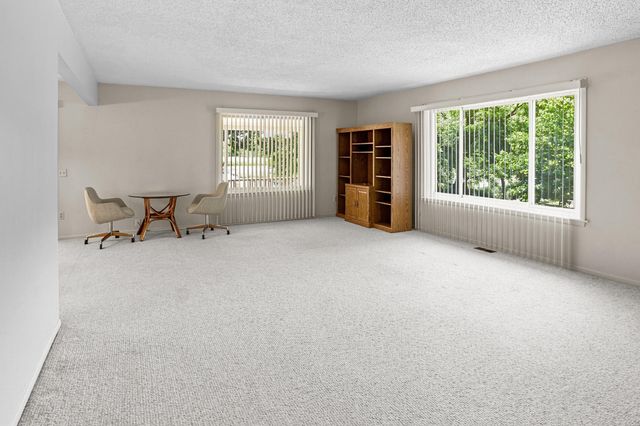 780 N Hadley Road, Ortonville, MI 48462