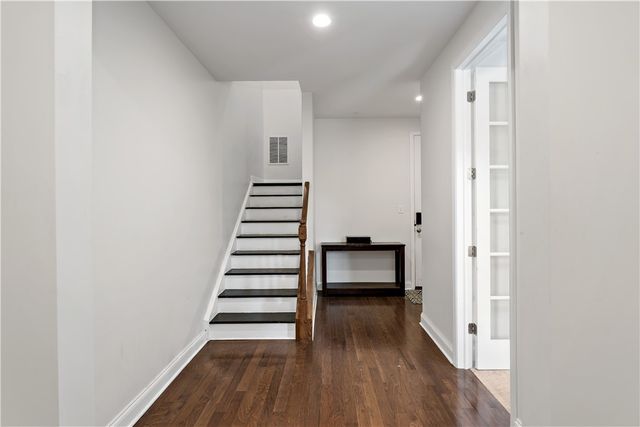 1606 Hastings Park Dr, South Fayette, PA 15017