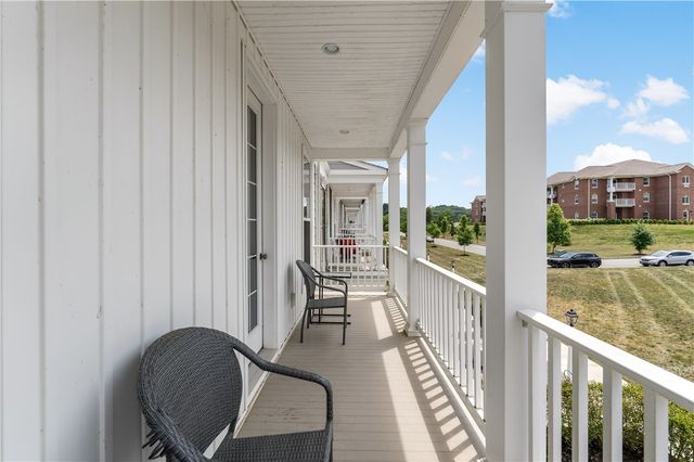 1606 Hastings Park Dr, South Fayette, PA 15017