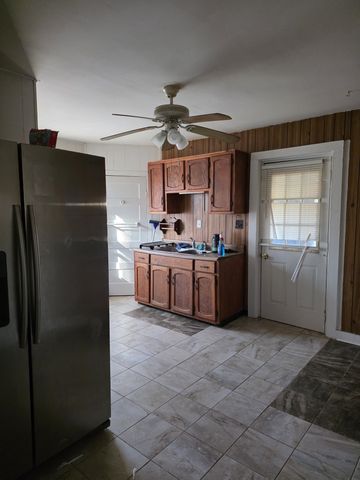 464 Thompson Rd, Pegram, TN 37143