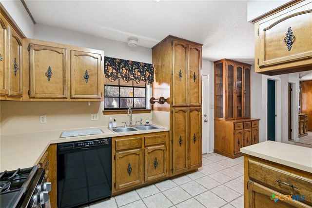 105 Chesapeake Avenue, Victoria, TX 77904