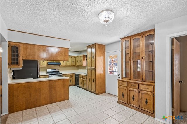 105 Chesapeake Avenue, Victoria, TX 77904