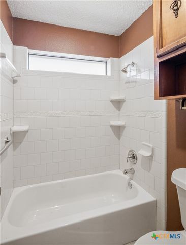 105 Chesapeake Avenue, Victoria, TX 77904