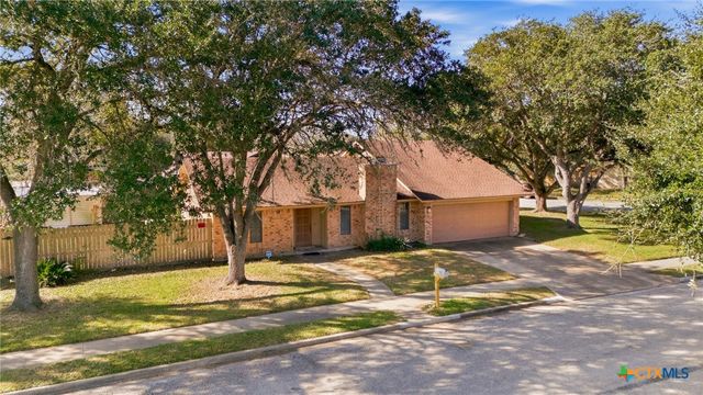 105 Chesapeake Avenue, Victoria, TX 77904