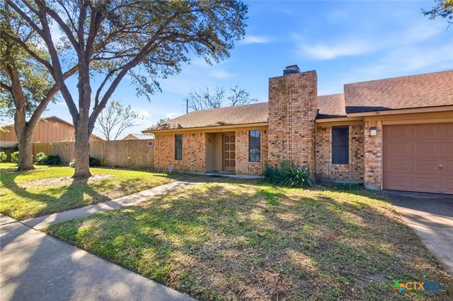 105 Chesapeake Avenue, Victoria, TX 77904