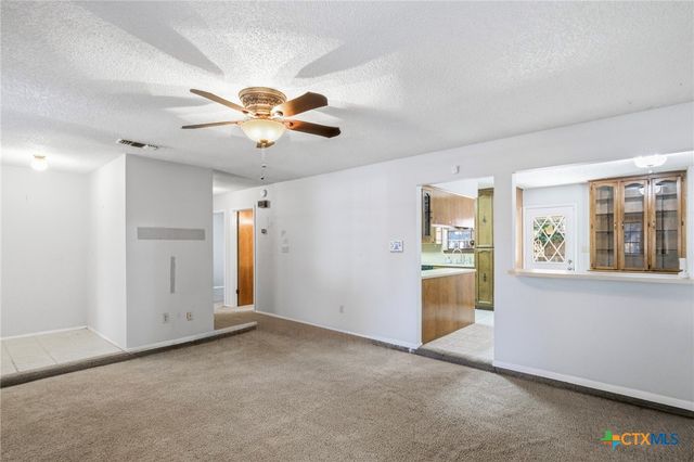 105 Chesapeake Avenue, Victoria, TX 77904