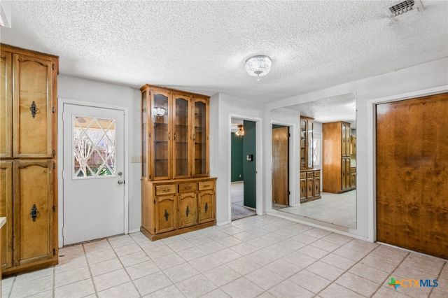 105 Chesapeake Avenue, Victoria, TX 77904