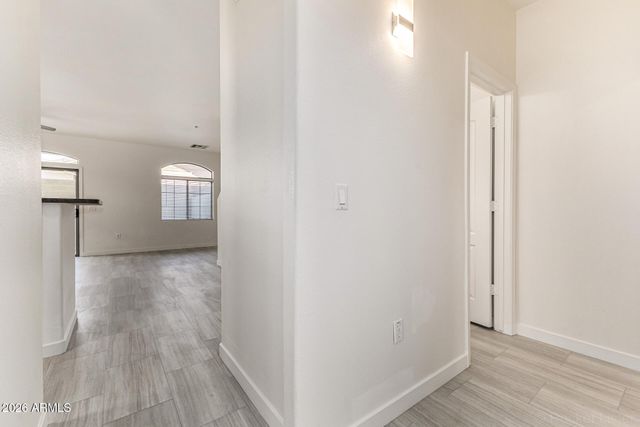 2727 N PRICE Road 61, Chandler, AZ 85224