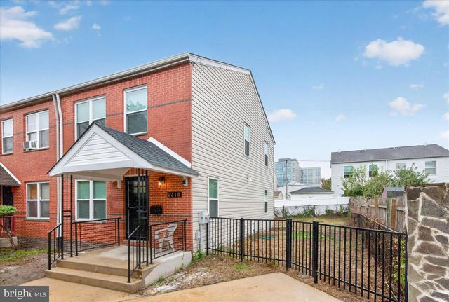 1315 OGDEN CT, Philadelphia, PA 19123